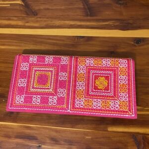 Vietnamese embroidered wallet pink wallet brand new cl